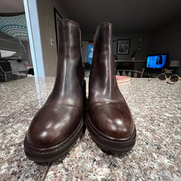 Womens Timberland boot, brown, size 8 - Picture 3 of 8